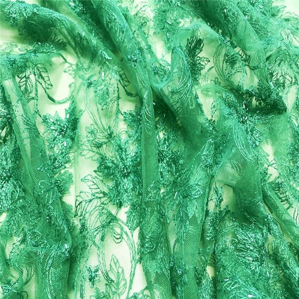Koronka z koralikami zieleń trawiasta